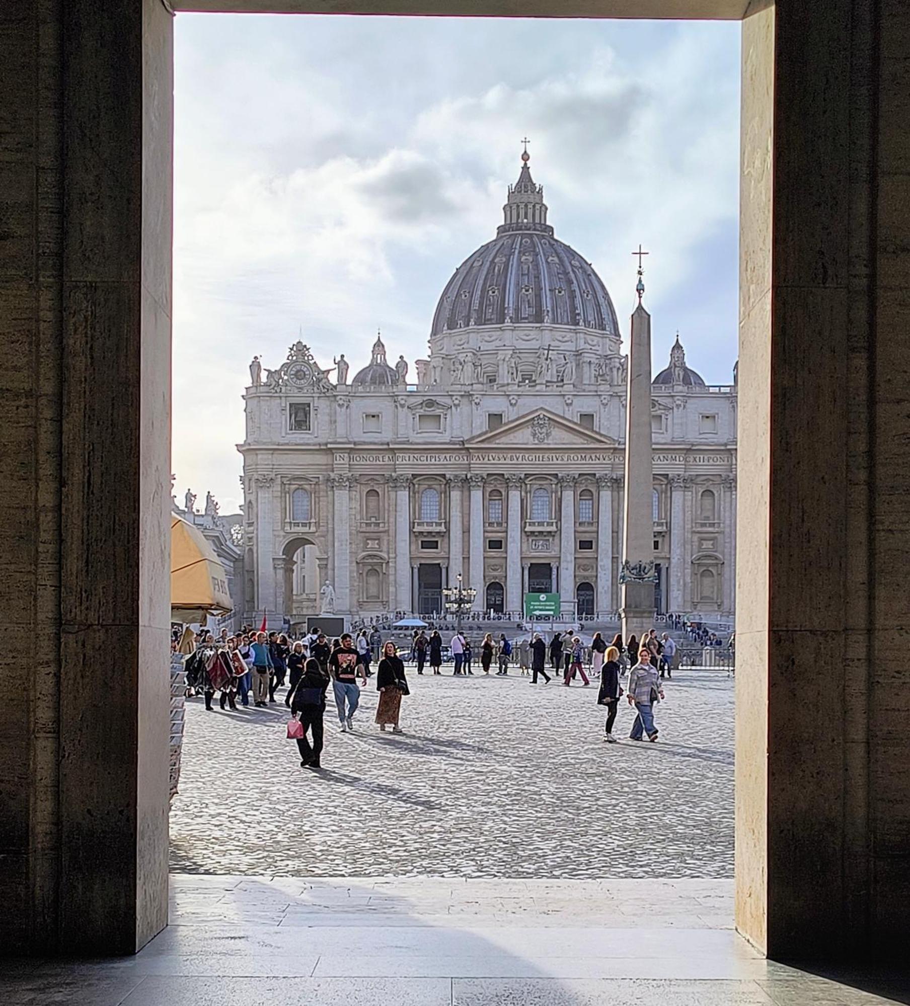 Beplace Holy See Rome Buitenkant foto